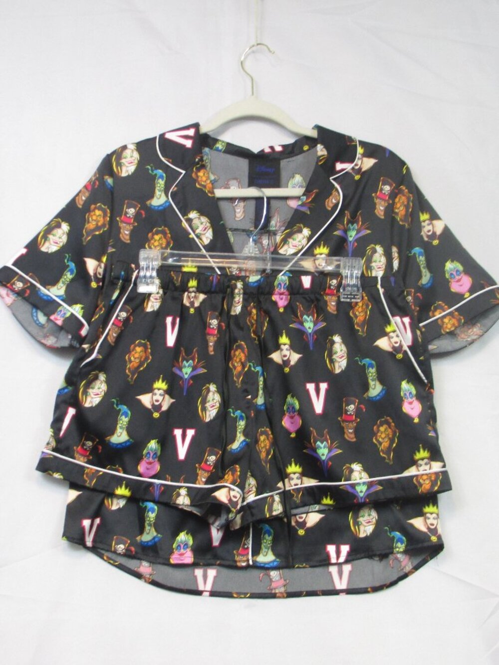 NWT Forever 21 Disney Villains Women’s Pajama Set Shirt And Shorts Size Large